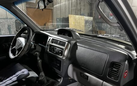 Mitsubishi Pajero Sport II рестайлинг, 2005 год, 850 000 рублей, 2 фотография