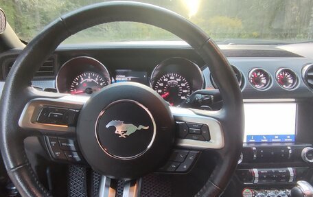 Ford Mustang VI рестайлинг, 2016 год, 3 100 000 рублей, 18 фотография