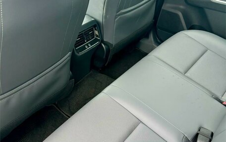 Toyota RAV4, 2026 год, 5 370 000 рублей, 15 фотография