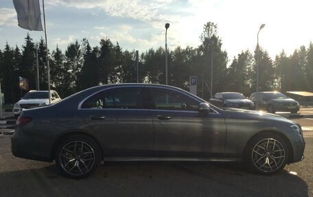 Mercedes-Benz E-Класс, 2021 год, 4 600 000 рублей, 4 фотография