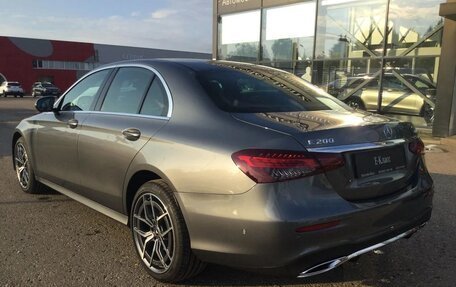 Mercedes-Benz E-Класс, 2021 год, 4 600 000 рублей, 7 фотография