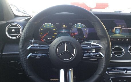 Mercedes-Benz E-Класс, 2021 год, 4 600 000 рублей, 14 фотография