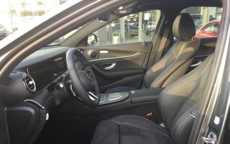 Mercedes-Benz E-Класс, 2021 год, 4 600 000 рублей, 12 фотография