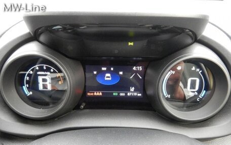 Toyota Yaris Cross, 2022 год, 1 645 000 рублей, 14 фотография