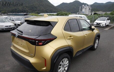 Toyota Yaris Cross, 2022 год, 1 645 000 рублей, 5 фотография