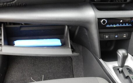 Toyota Yaris Cross, 2022 год, 1 645 000 рублей, 17 фотография