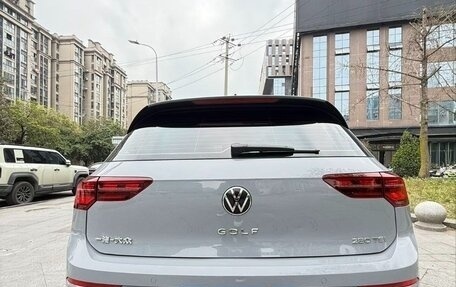 Volkswagen Golf VIII, 2023 год, 2 070 000 рублей, 1 фотография