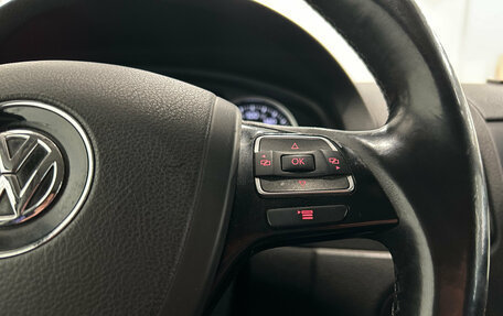 Volkswagen Touareg III, 2012 год, 1 649 000 рублей, 13 фотография