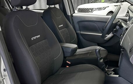 Renault Sandero II рестайлинг, 2017 год, 937 000 рублей, 14 фотография