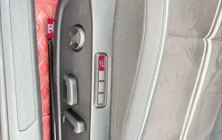 Volkswagen Golf VIII, 2023 год, 2 070 000 рублей, 4 фотография