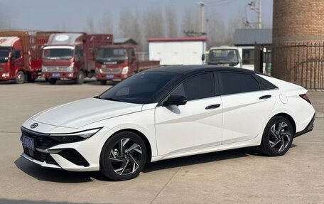 Hyundai Elantra, 2023 год, 1 630 000 рублей, 3 фотография