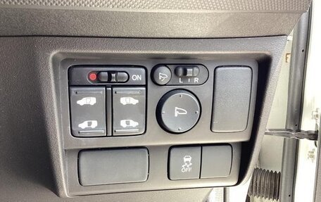 Honda Freed I, 2016 год, 940 000 рублей, 15 фотография