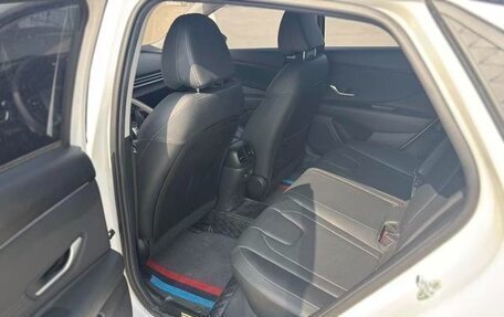 Hyundai Elantra, 2023 год, 1 630 000 рублей, 10 фотография