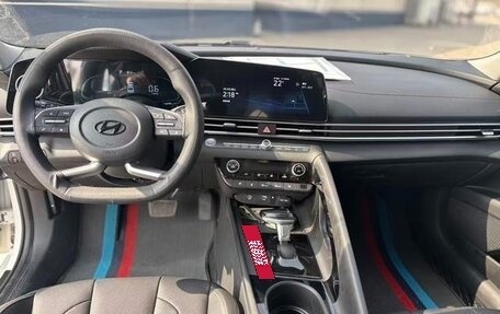 Hyundai Elantra, 2023 год, 1 630 000 рублей, 9 фотография