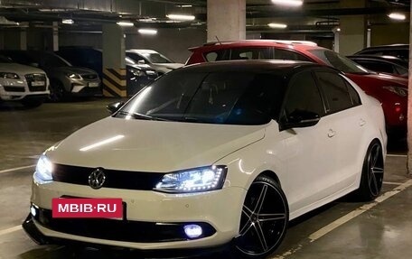 Volkswagen Jetta VI, 2014 год, 1 550 000 рублей, 3 фотография