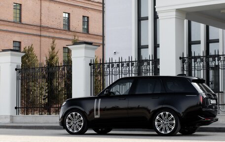 Land Rover Range Rover IV рестайлинг, 2022 год, 19 500 000 рублей, 3 фотография