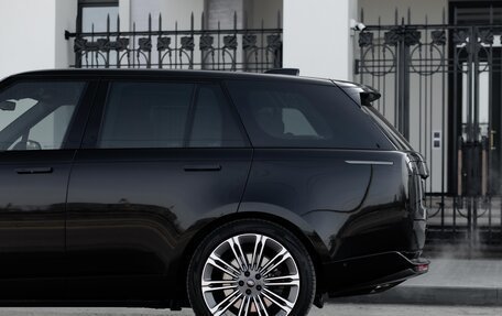 Land Rover Range Rover IV рестайлинг, 2022 год, 19 500 000 рублей, 4 фотография