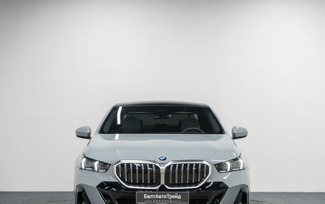 BMW 5 серия, 2025 год, 9 290 000 рублей, 4 фотография