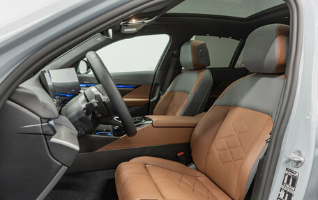 BMW 5 серия, 2025 год, 9 290 000 рублей, 23 фотография