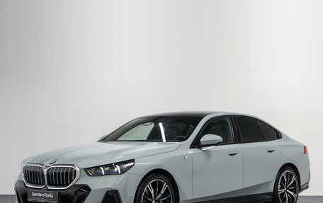 BMW 5 серия, 2025 год, 9 290 000 рублей, 35 фотография