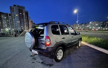 Chevrolet Niva I рестайлинг, 2009 год, 325 000 рублей, 6 фотография