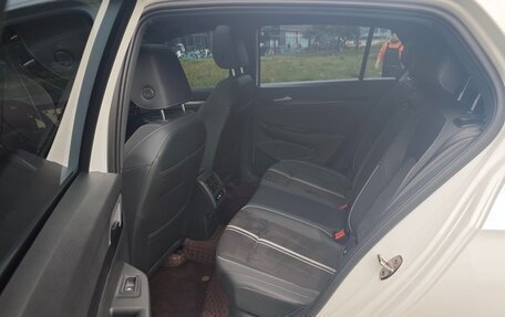 Volkswagen Golf VIII, 2023 год, 2 180 000 рублей, 9 фотография