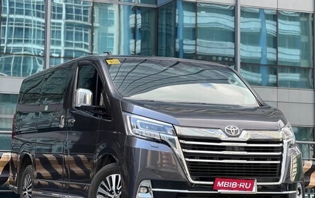 Toyota HiAce H300, 2026 год, 7 500 000 рублей, 2 фотография