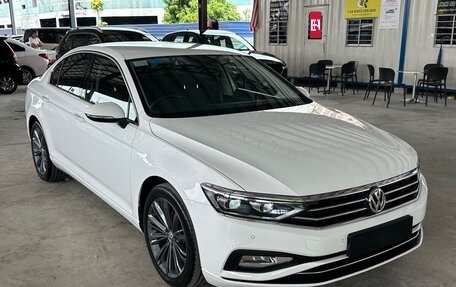 Volkswagen Passat B8 рестайлинг, 2022 год, 1 795 010 рублей, 1 фотография