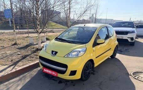 Peugeot 107 I рестайлинг, 2011 год, 385 000 рублей, 1 фотография