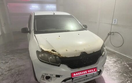 Renault Logan II, 2015 год, 245 000 рублей, 1 фотография