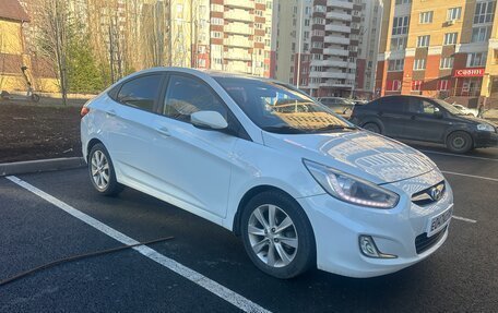 Hyundai Solaris II рестайлинг, 2013 год, 735 000 рублей, 4 фотография