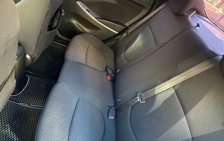 Hyundai Solaris II рестайлинг, 2013 год, 735 000 рублей, 11 фотография