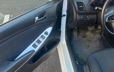 Hyundai Solaris II рестайлинг, 2013 год, 735 000 рублей, 15 фотография