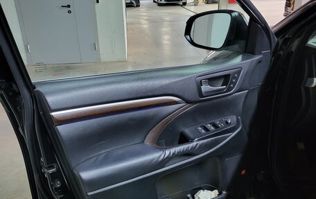 Toyota Highlander III, 2014 год, 2 550 000 рублей, 10 фотография