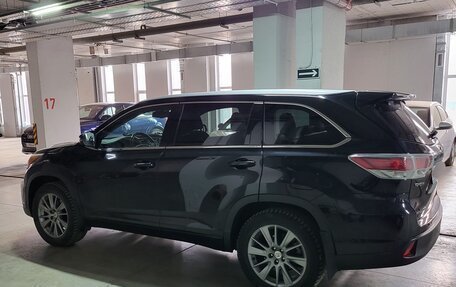 Toyota Highlander III, 2014 год, 2 550 000 рублей, 6 фотография