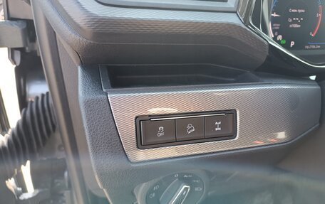 Volkswagen Multivan T6 рестайлинг, 2022 год, 9 190 000 рублей, 7 фотография