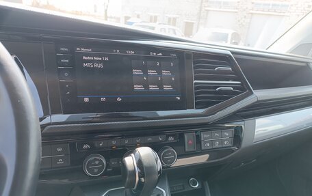 Volkswagen Multivan T6 рестайлинг, 2022 год, 9 190 000 рублей, 11 фотография