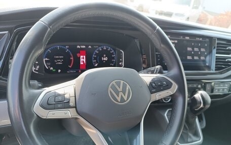 Volkswagen Multivan T6 рестайлинг, 2022 год, 9 190 000 рублей, 12 фотография