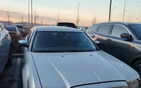 Chrysler 300C II, 2004 год, 900 000 рублей, 3 фотография