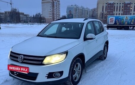 Volkswagen Tiguan I, 2011 год, 940 000 рублей, 2 фотография