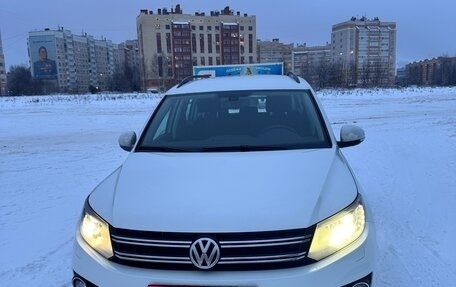 Volkswagen Tiguan I, 2011 год, 940 000 рублей, 3 фотография