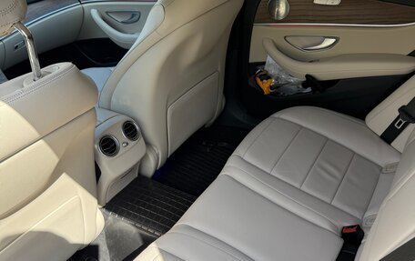 Mercedes-Benz E-Класс, 2020 год, 4 500 000 рублей, 16 фотография