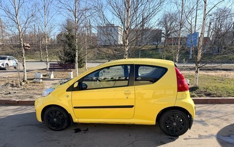 Peugeot 107 I рестайлинг, 2011 год, 385 000 рублей, 2 фотография