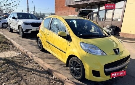 Peugeot 107 I рестайлинг, 2011 год, 385 000 рублей, 3 фотография