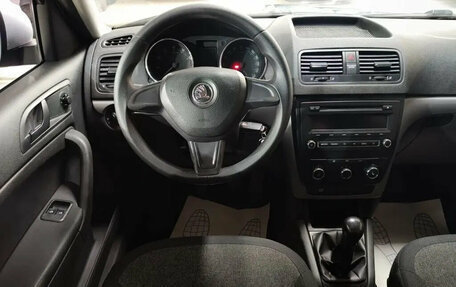 Skoda Yeti I рестайлинг, 2014 год, 1 175 000 рублей, 11 фотография