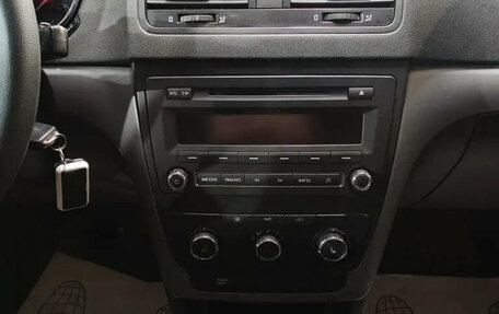 Skoda Yeti I рестайлинг, 2014 год, 1 175 000 рублей, 13 фотография