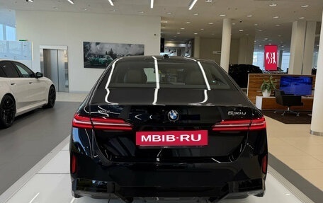 BMW 5 серия, 2025 год, 7 890 000 рублей, 4 фотография