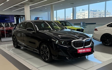 BMW 5 серия, 2025 год, 7 890 000 рублей, 7 фотография