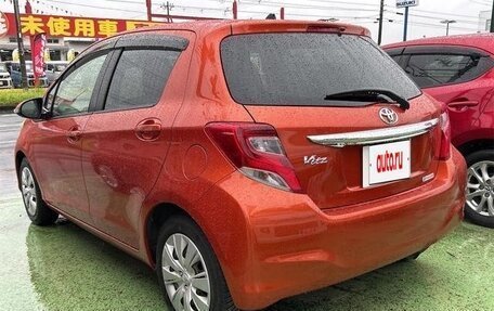 Toyota Vitz, 2016 год, 820 000 рублей, 4 фотография