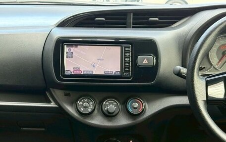 Toyota Vitz, 2017 год, 670 000 рублей, 10 фотография